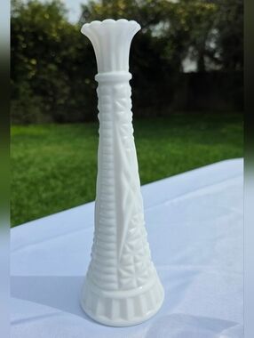 Vintage Milk Glass Bud Vase Stars & Bars Pattern Anchor Hocking White Vase